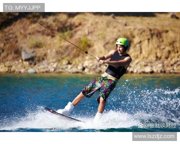 极限运动的魅力与挑战：深入深圳极限运动队的团队协作与精神探索