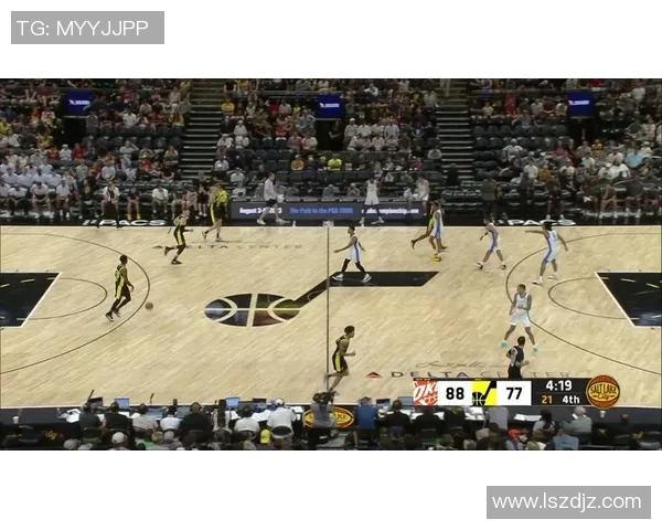 季后赛精彩对决雷霆与爵士的录像回放分析与精彩瞬间回顾